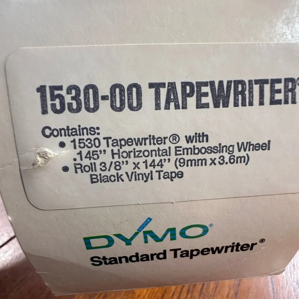 Dymo‎ 1530 Tapewriter Label Maker Vintage Retro Office MCM Embossing Tool Boxed